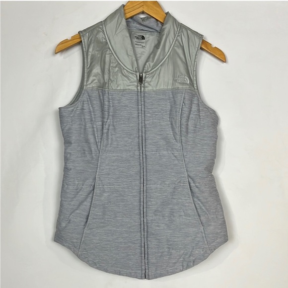 The North Face Pseudio Gray Multi Full Zip Sleeveless Vest. - Picture 2 of 3